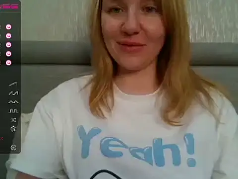 Snapshot of urbadkitty chatting on January 15, 2025, 10:06 am urbadkitty online show from January 15, 2025, 10:06 am