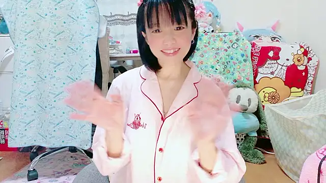 renapiyon8182 online show from October 25, 2025, 7:08 pm