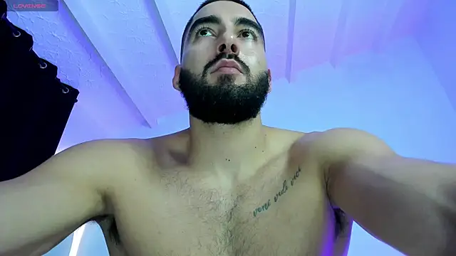 Joao Batista Oficial online show from April 7, 2026, 9:04 pm