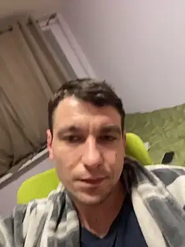 Snapshot of shufflercat chatting on February 14, 2026, 11:56 pm shufflercat online show from February 14, 2026, 11:56 pm