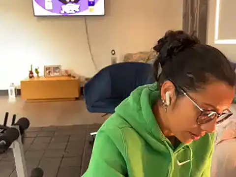 Snapshot of fergie21 chatting on October 16, 2025, 12:50 pm fergie21 online show from October 16, 2025, 12:50 pm