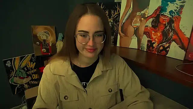 Snapshot of luxie_milady chatting on May 1, 2026, 12:21 pm luxie milady online show from May 1, 2026, 12:21 pm