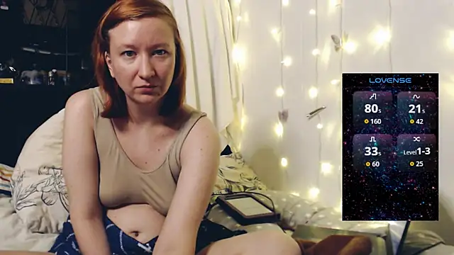 Snapshot of licentia__poetica chatting on November 7, 2025, 11:49 pm licentia poetica online show from November 7, 2025, 11:49 pm