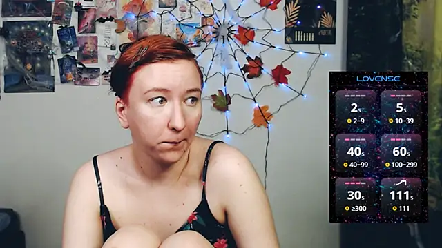 Snapshot of licentia__poetica chatting on November 19, 2025, 6:08 pm licentia poetica online show from November 19, 2025, 6:08 pm