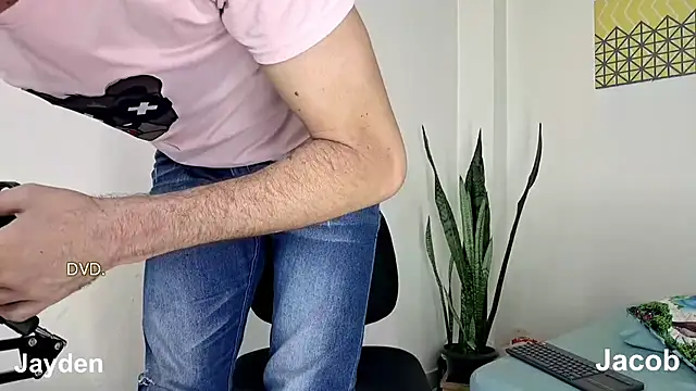 jayydenandjacob online show from February 12, 2025, 7:56 pm