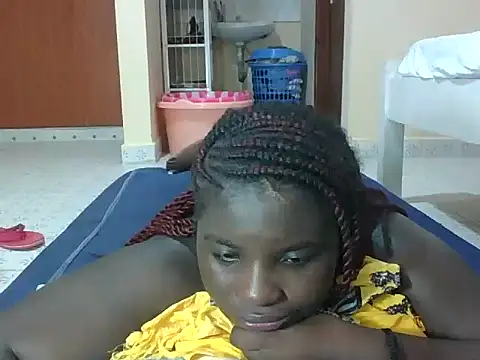 hotebbbyy online show from February 21, 2026, 7:53 am