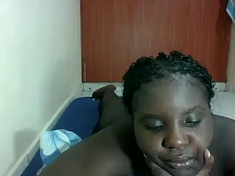 hotebbbyy online show from March 2, 2026, 7:32 pm