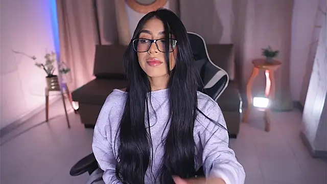 Sara albrecht online show from March 3, 2025, 12:27 pm