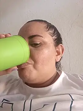 tetasgrandes karol online show from April 5, 2026, 7:22 pm