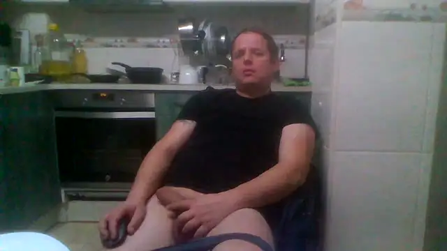 lobito1997 online show from February 4, 2026, 2:50 am