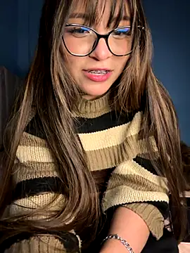 Lily candy X online show from November 15, 2025, 5:38 am