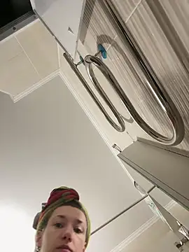 KateRedgar online show from February 16, 2026, 1:07 pm