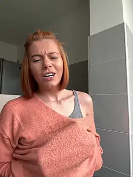 Snapshot of tanyagrey chatting on February 20, 2025, 8:17 am tanyagrey online show from February 20, 2025, 8:17 am