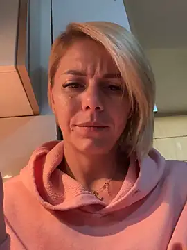 Snapshot of tanyagrey chatting on October 16, 2025, 7:20 am tanyagrey online show from October 16, 2025, 7:20 am