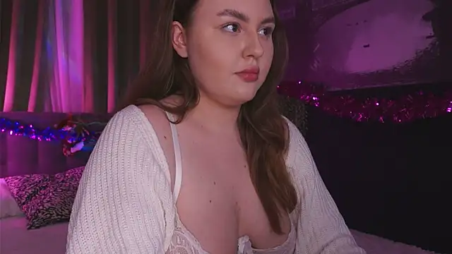 Snapshot of Mia__Peach chatting on December 21, 2024, 11:56 pm Mia Peach online show from December 21, 2024, 11:56 pm