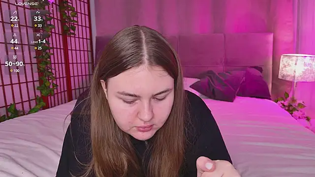 Snapshot of Mia__Peach chatting on February 21, 2025, 9:00 pm Mia Peach online show from February 21, 2025, 9:00 pm