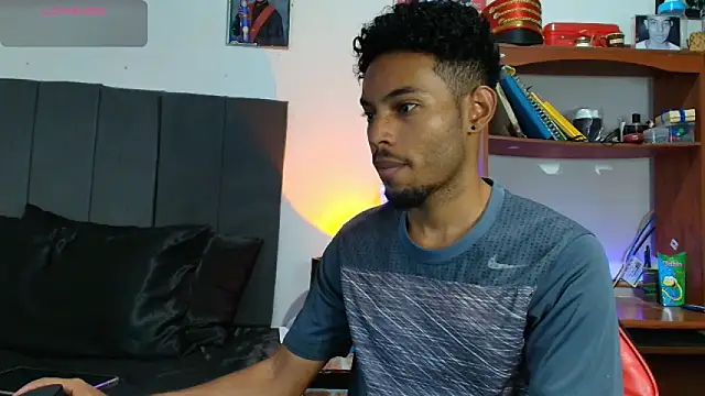 Snapshot of colinbrown chatting on September 11, 2025, 11:21 am colinbrown online show from September 11, 2025, 11:21 am