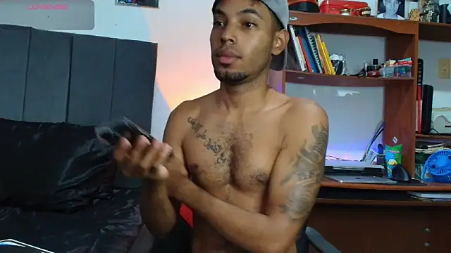 Snapshot of colinbrown chatting on September 20, 2025, 11:44 am colinbrown online show from September 20, 2025, 11:44 am