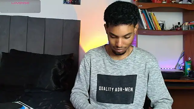 Snapshot of colinbrown chatting on September 30, 2025, 3:39 pm colinbrown online show from September 30, 2025, 3:39 pm