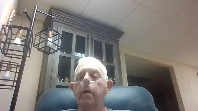 bootlegmanz online show from September 21, 2025, 1:57 pm