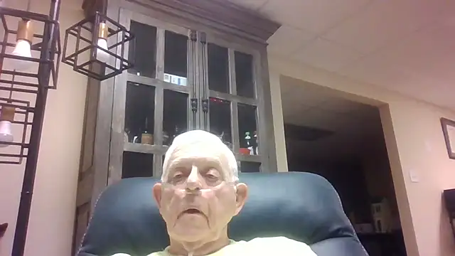 bootlegmanz online show from October 13, 2025, 5:24 pm