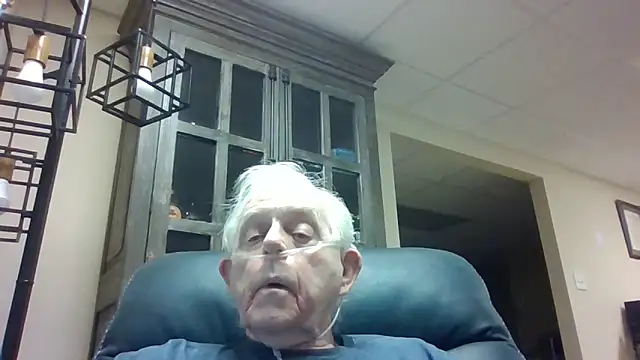 bootlegmanz online show from March 1, 2026, 8:11 pm