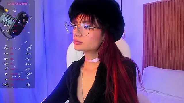 sophiecherry  online show from September 24, 2025, 1:53 am