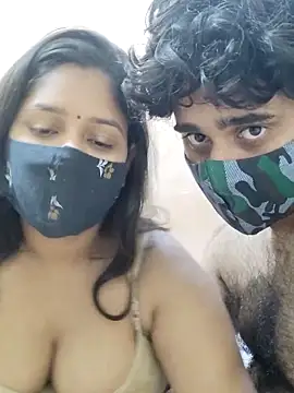 Snapshot of IND_COUPLE1 chatting on January 5, 2025, 12:42 pm IND COUPLE1 online show from January 5, 2025, 12:42 pm