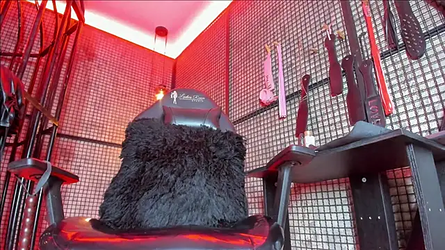 Snapshot of NAILAHARD chatting on February 21, 2026, 2:51 pm NAILAHARD online show from February 21, 2026, 2:51 pm