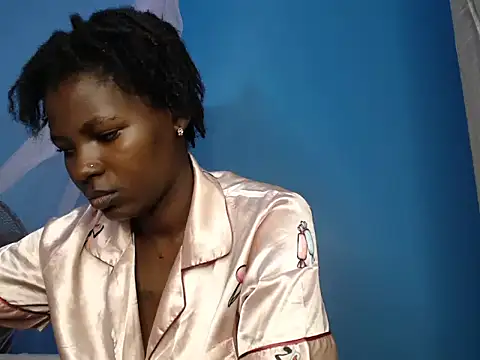 Snapshot of TrishaKalid chatting on October 26, 2025, 7:25 am TrishaKalid online show from October 26, 2025, 7:25 am