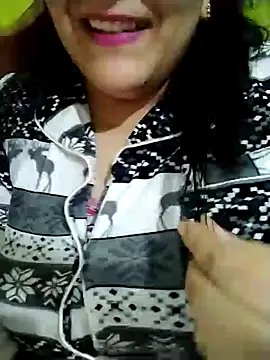 DALO3A85 online show from March 8, 2025, 11:07 pm