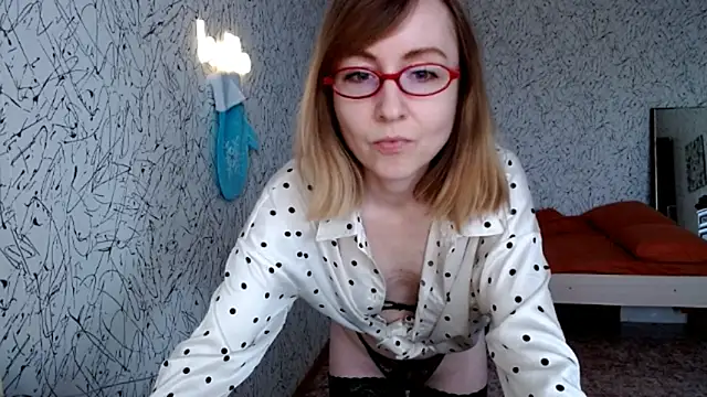 Athena Richards online show from April 7, 2026, 8:59 am