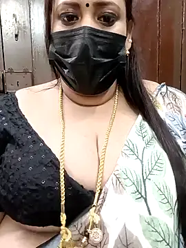 Snapshot of ashikaa_r chatting on March 2, 2025, 4:21 pm ashikaa r online show from March 2, 2025, 4:21 pm