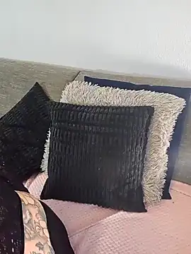 Nicky-Blue online show from December 8, 2024, 1:14 pm