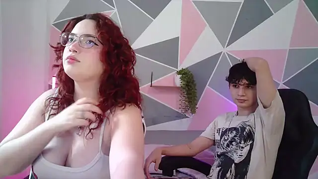 AndrewAnndCherry online show from May 21, 2026, 9:33 pm