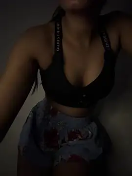 Hot Goldengirl online show from May 16, 2026, 7:34 pm