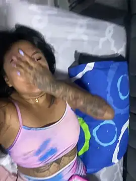 Snapshot of luisa16xxx chatting on December 20, 2024, 12:41 am luisa16xxx online show from December 20, 2024, 12:41 am