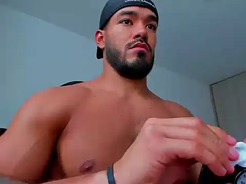 Alexander Martines online show from April 18, 2026, 7:07 pm