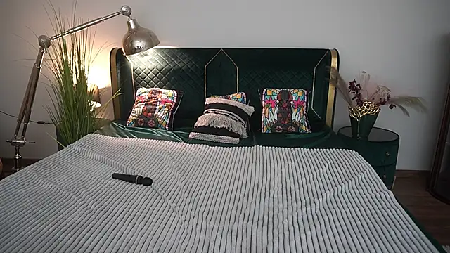 PamelaXX  online show from May 26, 2026, 8:05 pm
