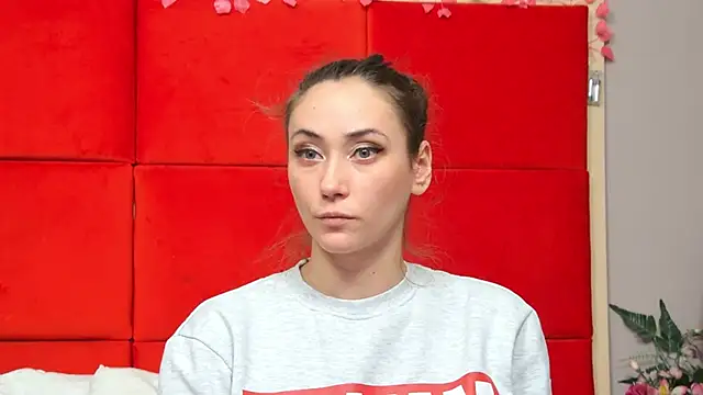 Snapshot of AliceMunro chatting on January 28, 2025, 3:35 pm AliceMunro online show from January 28, 2025, 3:35 pm