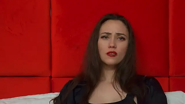 Snapshot of AliceMunro chatting on March 4, 2025, 11:00 pm AliceMunro online show from March 4, 2025, 11:00 pm