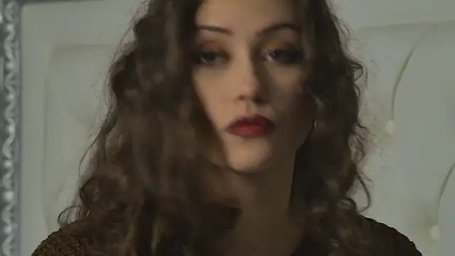 Snapshot of AliceMunro chatting on October 2, 2025, 5:31 pm AliceMunro online show from October 2, 2025, 5:31 pm