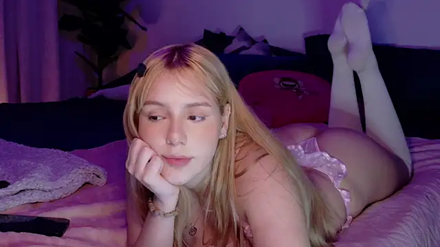 AlinaCarter online show from October 18, 2025, 1:30 am