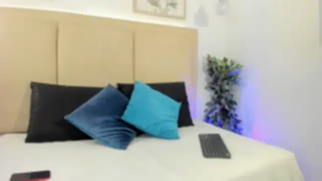 Natasha Smith09 online show from February 12, 2025, 3:29 am