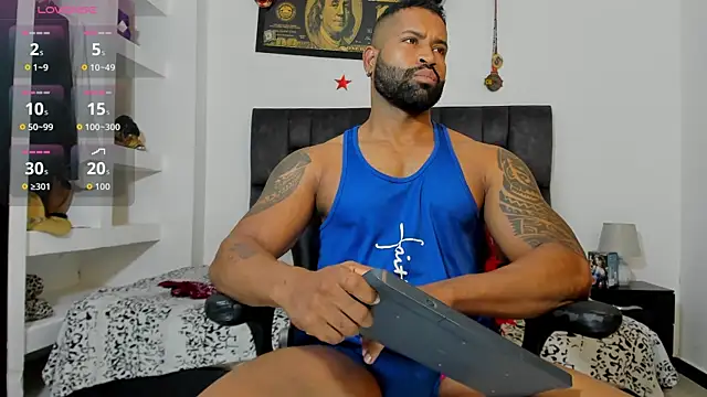 MattRodriguez9 online show from November 23, 2025, 9:09 am