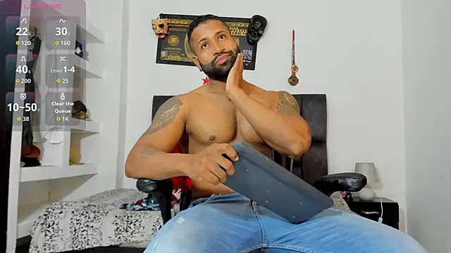 MattRodriguez9 online show from November 29, 2025, 2:09 pm