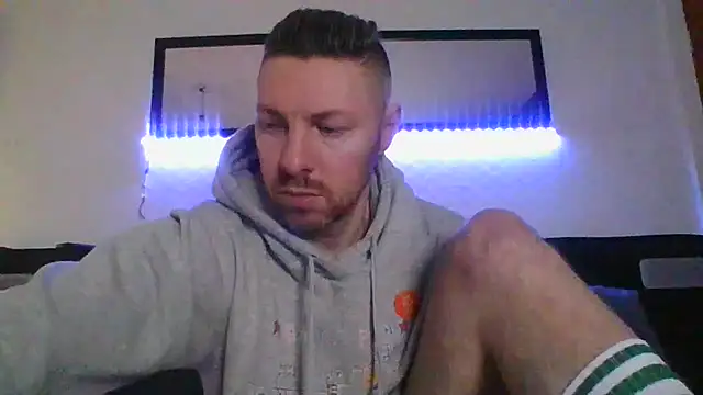 Fit4fun24 online show from February 5, 2026, 7:29 pm