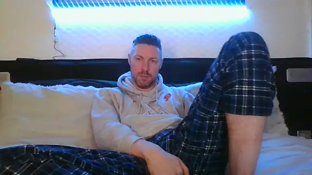 Fit4fun24 online show from April 21, 2026, 12:34 am