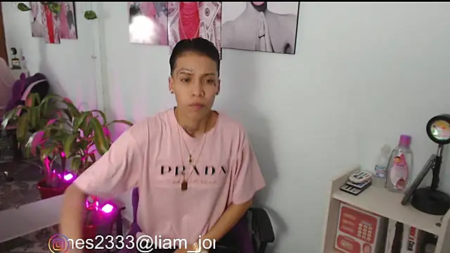 Jonesliam23 online show from February 8, 2025, 11:02 pm