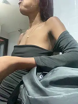 Snapshot of adaraSmiith chatting on January 29, 2025, 11:30 am adaraSmiith online show from January 29, 2025, 11:30 am